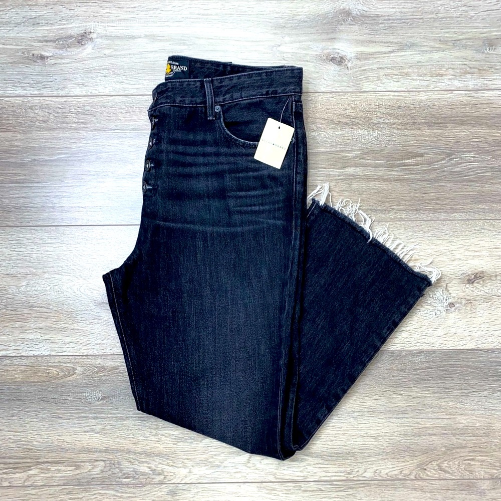 NWT Lucky Brand Bridgette Cropped Flare Black Size 12/31 - Picture 3 of 16
